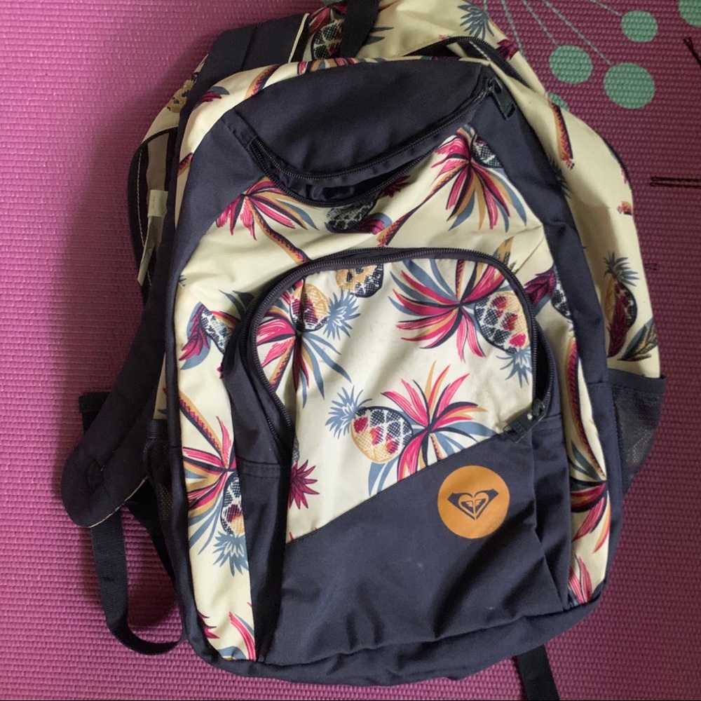 Lightly used roxy back pack